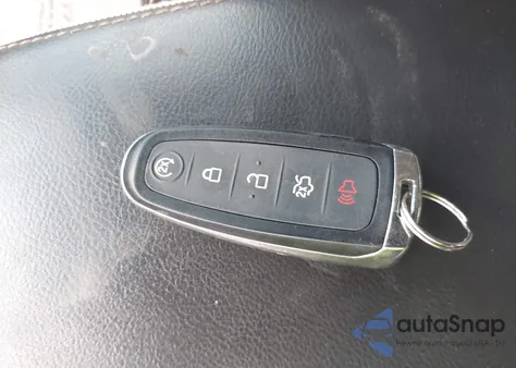 2013 Ford Focus Titanium z USA, uszkodzony, nr VIN 1FADP3N21DL280692